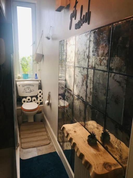 Cosy 2 Bedroom Flat In Единбург Екстериор снимка